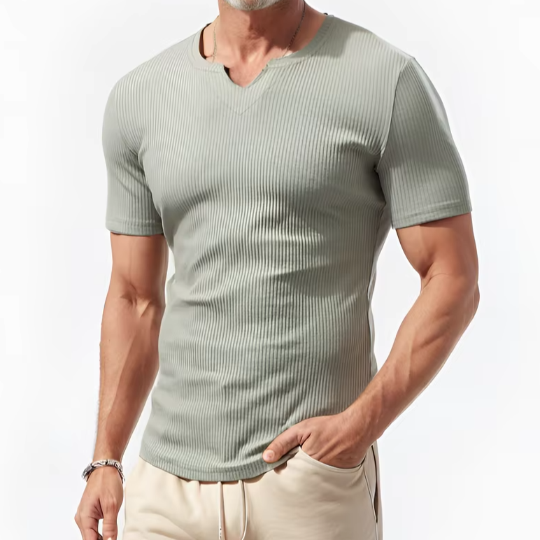 Camiseta deportiva slim fit de cuello en V para hombre