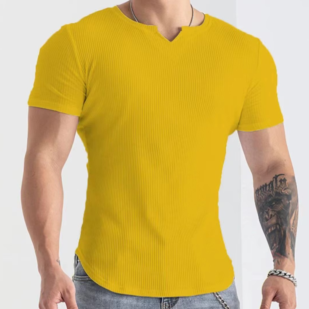 Camiseta deportiva slim fit de cuello en V para hombre