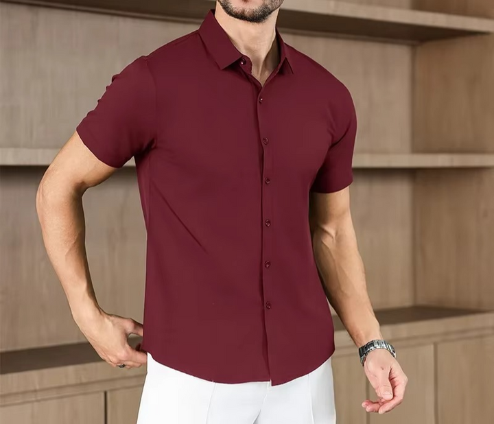 Camisa business casual lisa de manga corta para hombre